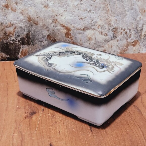 Vintage Hand Painted Moriage Dragon Ware Lidded Cigarette Trinket Box Japan - Picture 13 of 13